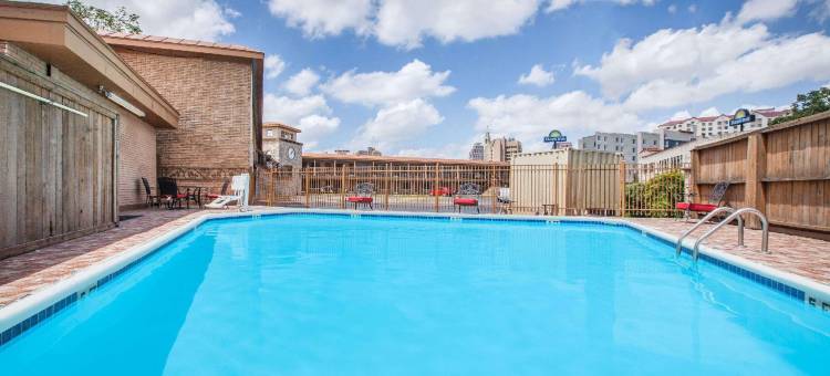 圣安东尼奥阿拉莫河畔步道戴斯酒店(Days Inn by Wyndham San Antonio Alamo/Riverwalk)图片