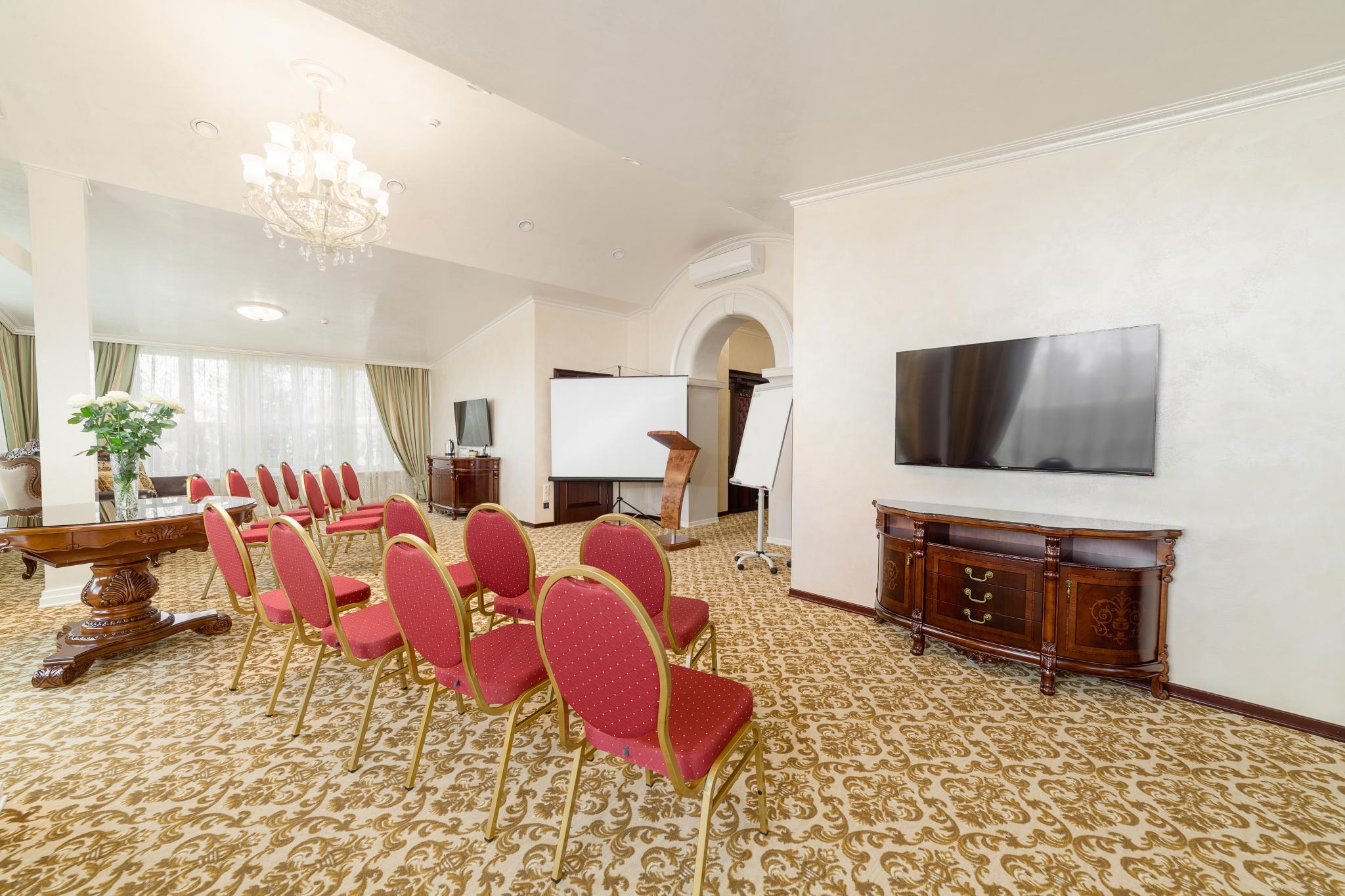 Bristol HotelOver view