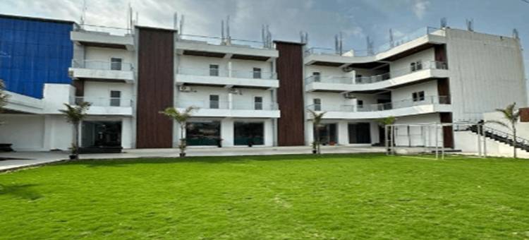 AKS International Hotel and Resort图片