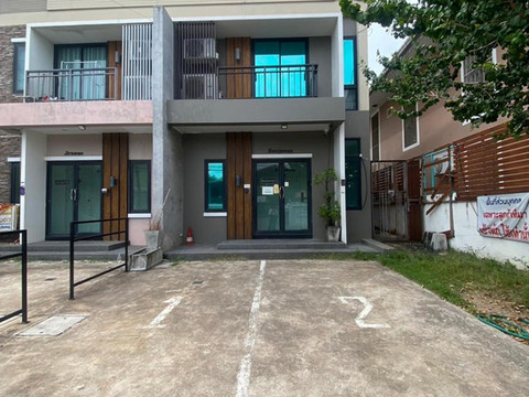 玛哈沙拉堪县德布阿酒店