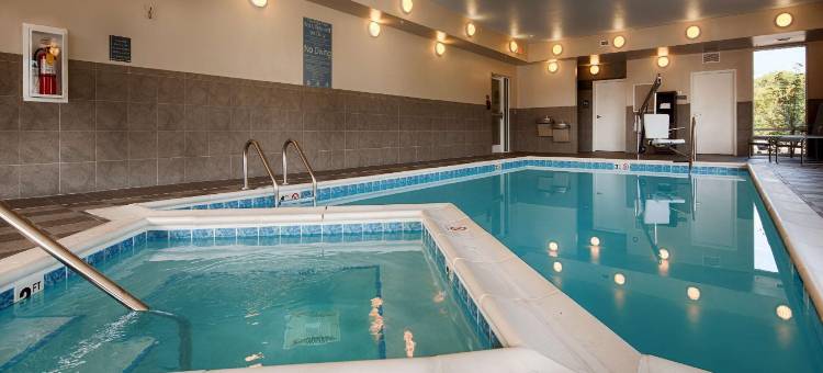 波特曼贝斯特韦斯特优质套房酒店(Best Western Plus Boardman Inn  Suites)图片