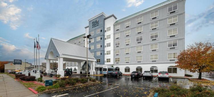 路易斯威尔机场福朋喜来登酒店(Four Points by Sheraton Louisville Airport)图片