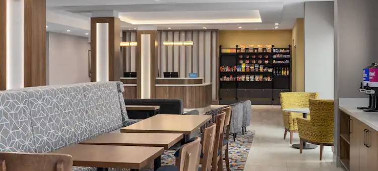 蒙特利尔东安茹希尔顿欢朋酒店(Hampton Inn by Hilton Montreal East Anjou)图片