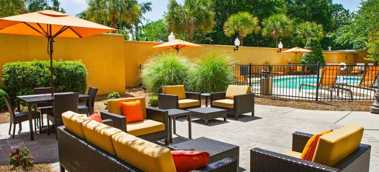 北查尔斯顿机场/体育馆万怡酒店(Courtyard North Charleston Airport/Coliseum)图片