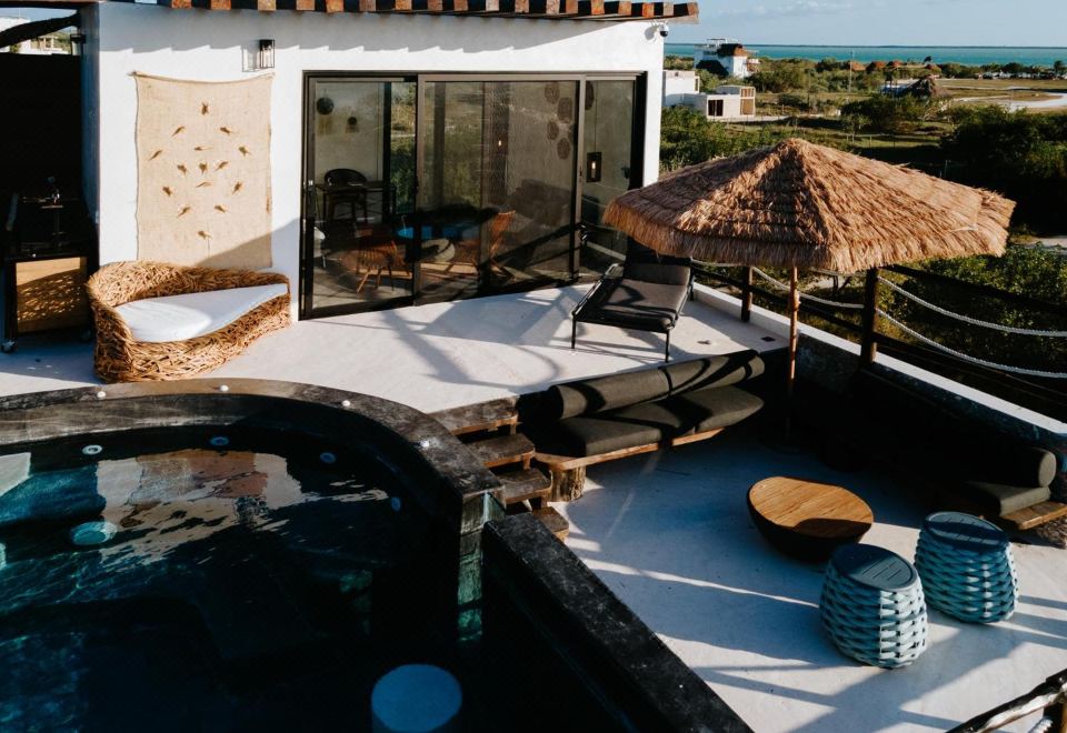 Casa Mar- Ocean View Luxury Villa Hotel Overview