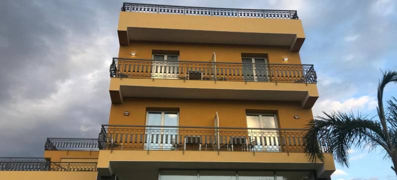 波戈帕罗拜欧酒店(Borgo Palombaio)图片