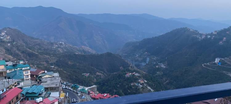 位于西姆拉市中心的3卧室公寓-500平方米|带2个独立浴室(Parimahal Homestay Shimla)图片