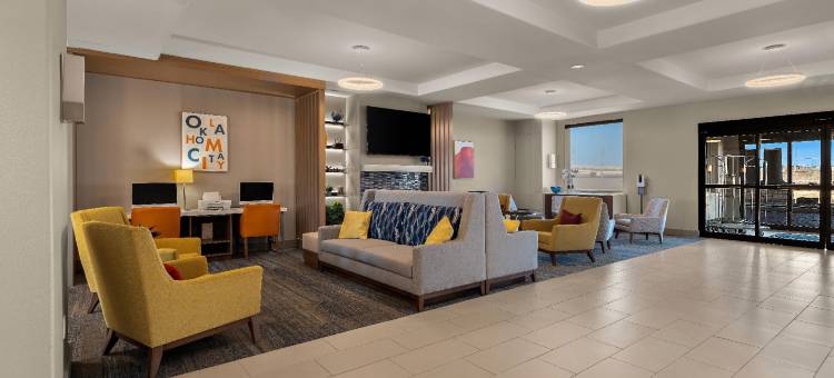 智选假日套房酒店俄克拉何马城的NW -鹌鹑泉(Holiday Inn Express & Suites Oklahoma City NW-Quail Springs)图片