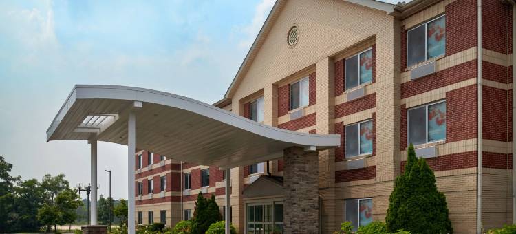 底特律法明顿山万枫酒店(Fairfield Inn & Suites Detroit Farmington Hills)图片