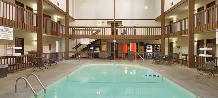 速8酒店-约克-由温德姆管理(Super 8 by Wyndham York)图片