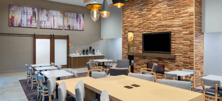 佩里拉昆塔温德姆套房酒店(La Quinta Inn & Suites by Wyndham Perry)图片