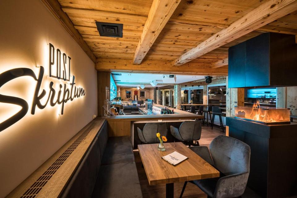 Hotel Zur Post Over view