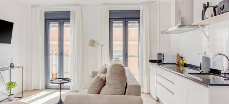 Limehome马拉加卡尔梅德尔卡门宽街(Limehome Málaga Calle Ancha del Carmen - Digital Access)图片