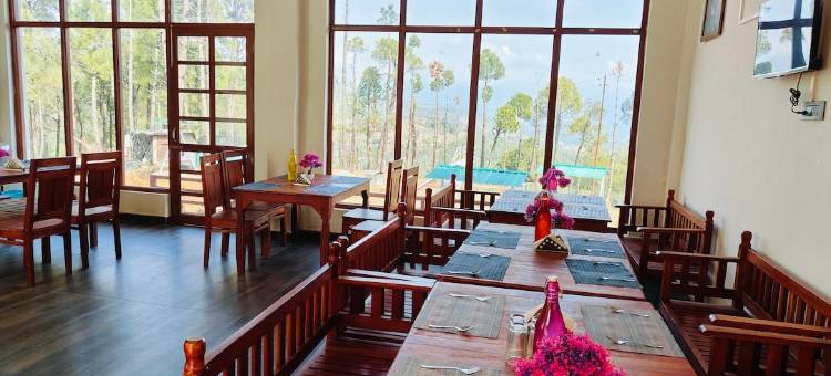 Lap of Himalayas Resort图片