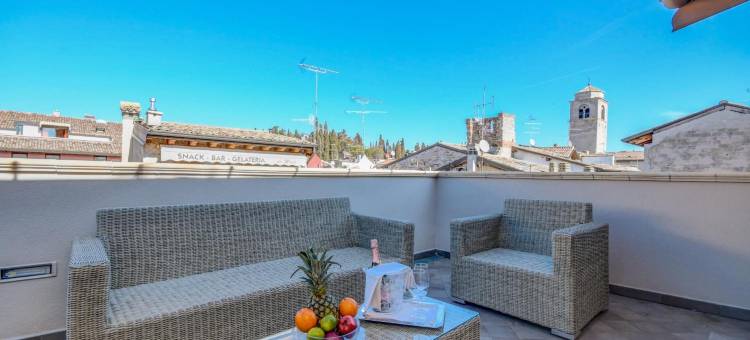 西尔苗内奢华套房酒店(Luxury Suite Sirmione)图片