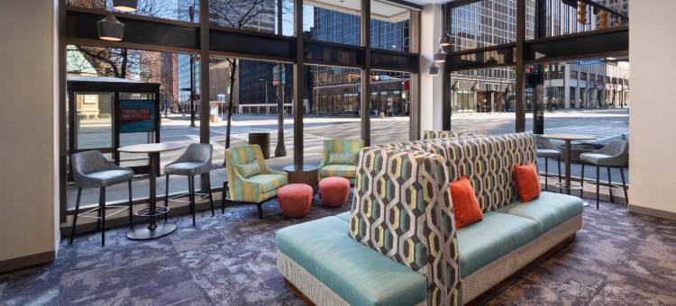 克里夫兰市中心希尔顿欢朋酒店(Hampton Inn Cleveland-Downtown)图片