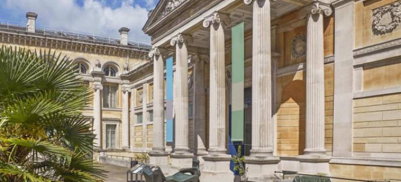 万布鲁格之家酒店(Vanbrugh House Hotel)图片