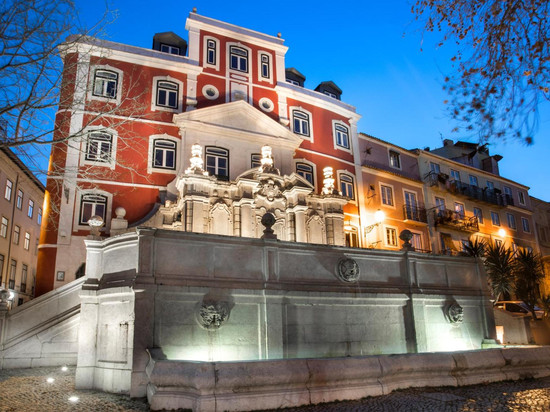 隐士卡斯特罗卡萨查法理兹旅馆