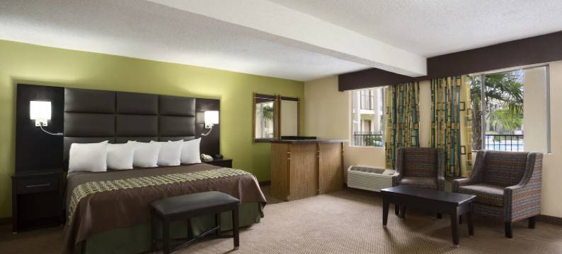 达拉斯欧文市场中心温德姆戴斯酒店(Days Inn by Wyndham Dallas Irving)图片