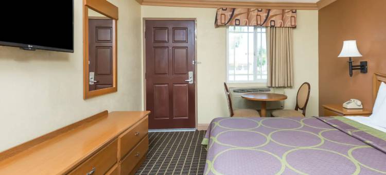 阿祖萨速8酒店(Super 8 by Wyndham Azusa)图片