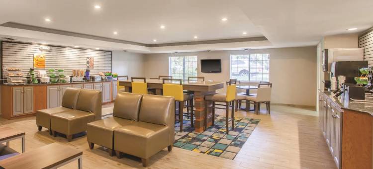 里士满南拉昆塔温德姆酒店(La Quinta Inn by Wyndham Richmond South)图片