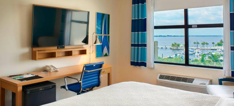 蓬塔戈尔尔达港湾福朋喜来登酒店(Four Points by Sheraton Punta Gorda Harborside)图片