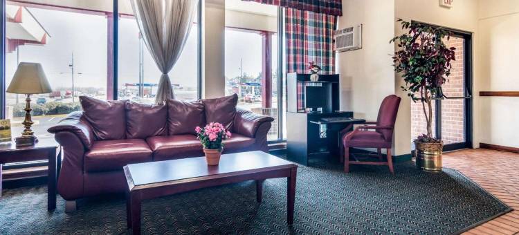 伊克诺套房旅馆-会议中心(Econo Lodge Inn & Suites Conference Center Dublin)图片