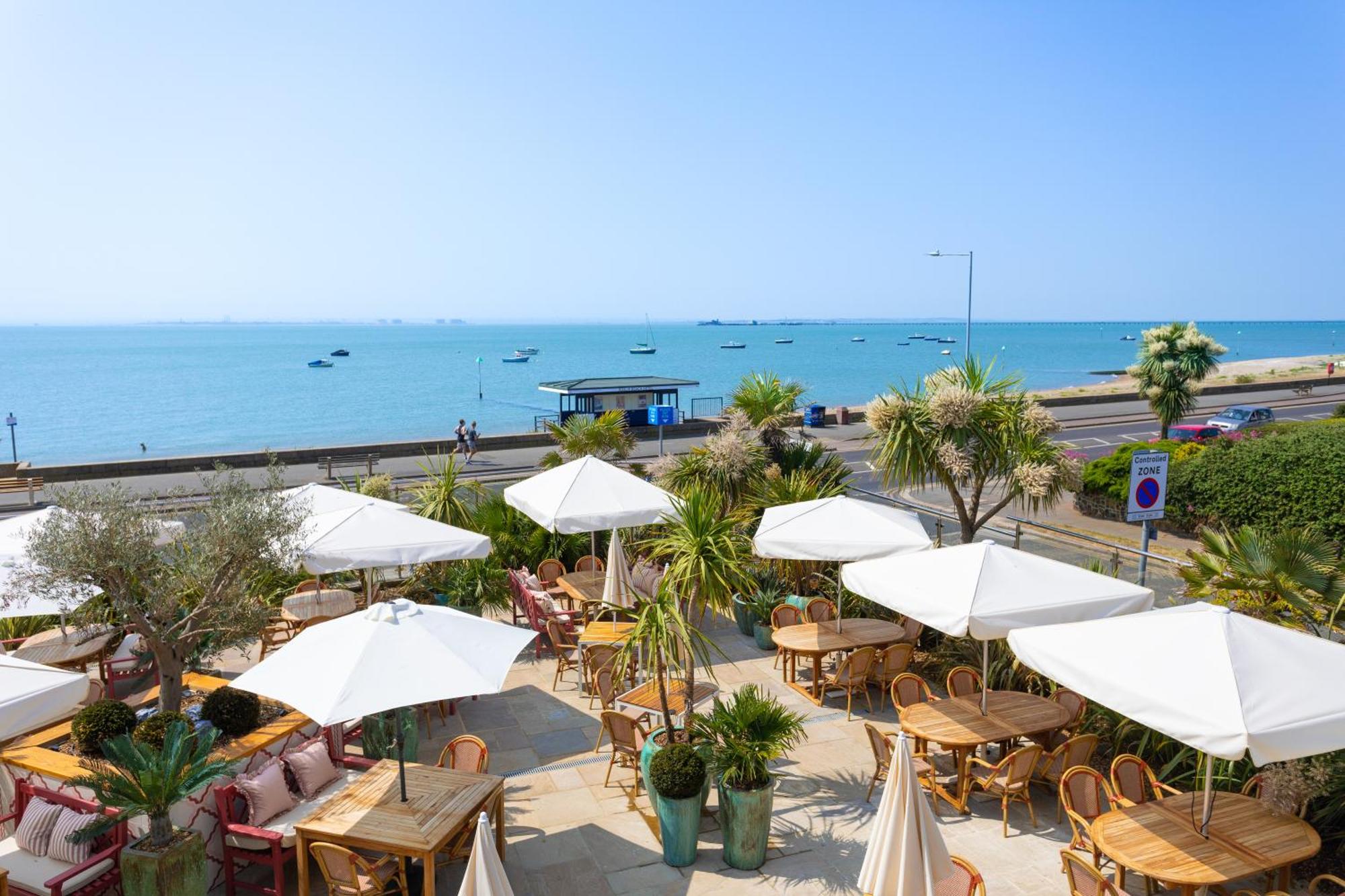 Roslin Beach HotelOver view