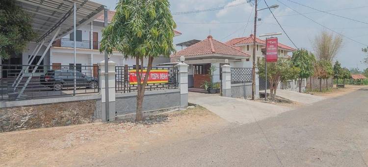 红多兹酒店近RSUD Majalengka(RedDoorz Plus Near Rsud Majalengka)图片