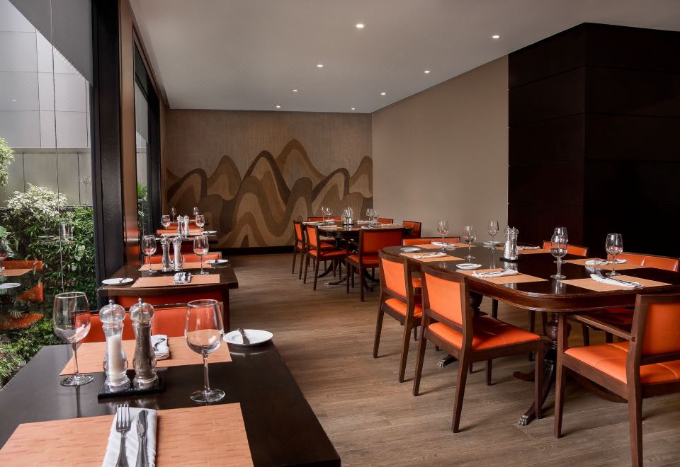 Renaissance Caracas la Castellana Hotel Hotel Overview