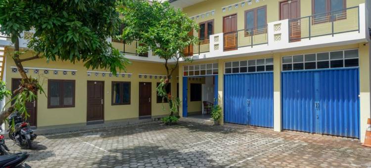 红多兹伊斯兰酒店-近三宝垄克拉皮亚克收费站出口(RedDoorz Syariah Near Exit Tol Krapyak Semarang)图片