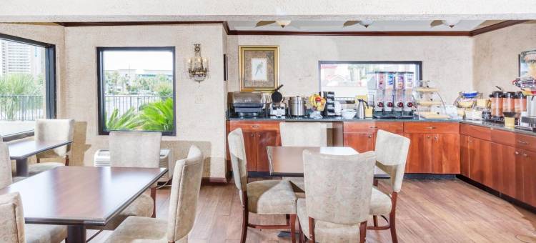 德斯廷戴斯酒店(Days Inn by Wyndham Destin)图片