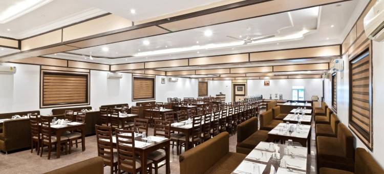 菩提伽耶尼兰贾纳酒店(Niranjana Hotel Bodhgaya)图片