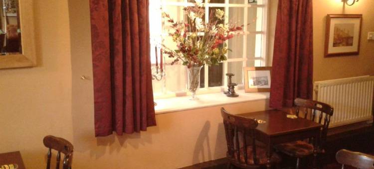 金狮老马车屋酒店(Old Coach House at the Golden Lion)图片