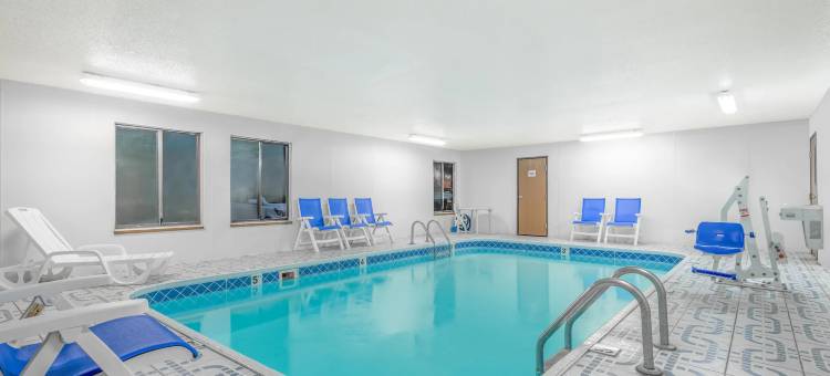 温森斯速8酒店(Super 8 by Wyndham Vincennes)图片