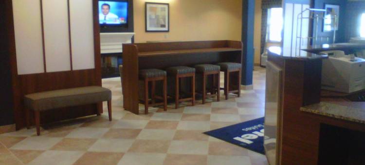 米利-罗切斯特机场麦客达套房酒店(Microtel Inn & Suites by Wyndham Chili/Rochester Airport)图片