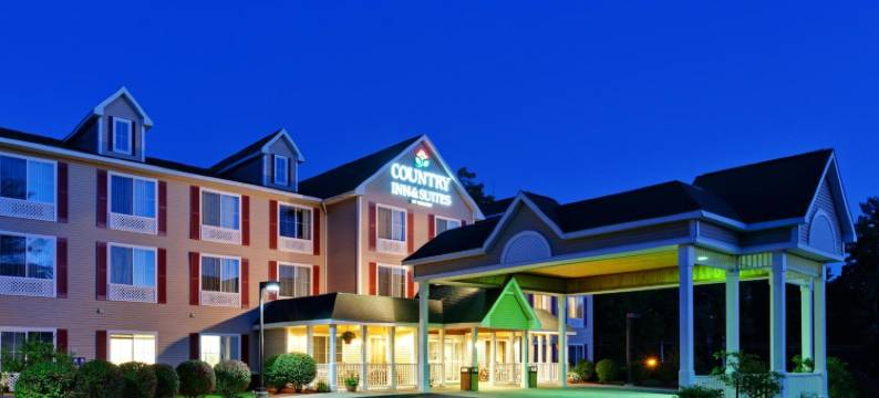 丽笙乡村套房酒店-纽约州乔治湖昆斯伯里(Country Inn & Suites by Radisson, Lake George Queensbury, NY)图片