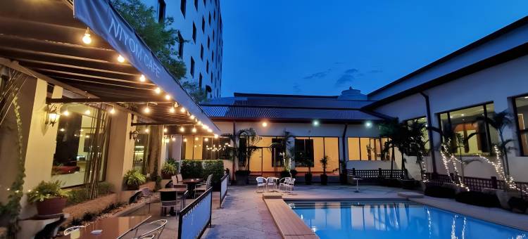 苏攀武里酒店(Songphanburi Hotel)图片