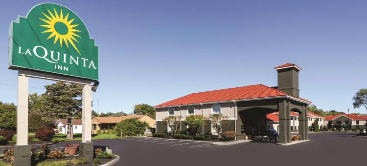 拉昆塔温德姆酒店-近桑达斯基锡达波因特(La Quinta Inn by Wyndham Sandusky Near Cedar Point)图片
