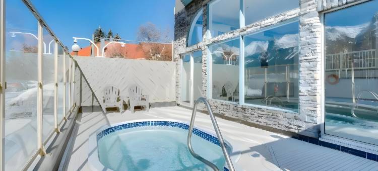 卡尔莫尔城堡酒店(Chateau Canmore)图片