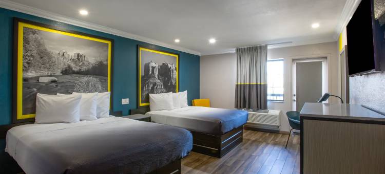 Super 8 by Wyndham Mesa Downtown Near Convention Center(Super 8 by Wyndham Mesa Downtown Near Convention Center)图片
