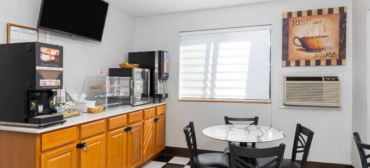 约翰逊城温德姆速8酒店(Super 8 by Wyndham Johnson City)图片