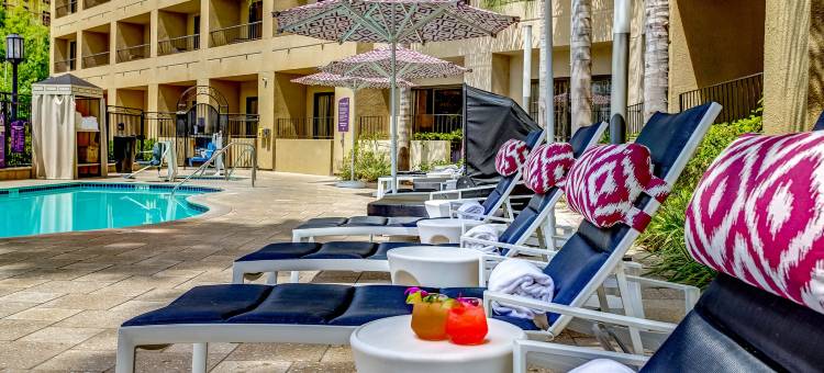 哥斯大米萨艺术大道臻品之选酒店(Avenue of The Arts Costa Mesa, a Tribute Portfolio Hotel)图片