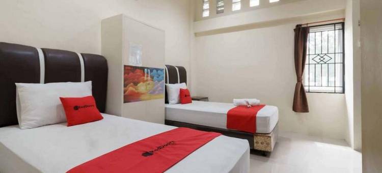 红多兹酒店-近棉兰亚当马利克医院2号(RedDoorz Near RS Adam Malik Medan 2)图片