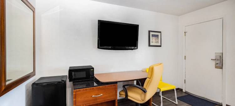 滨海套房旅店 - 温德姆戴斯酒店(Oceanside Inn & Suites, a Days Inn by Wyndham)图片