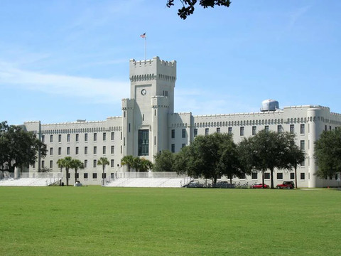 查尔斯顿河景居家酒店