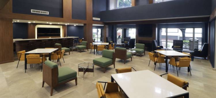 蒙特雷机场万怡酒店(Courtyard Monterrey Airport)图片