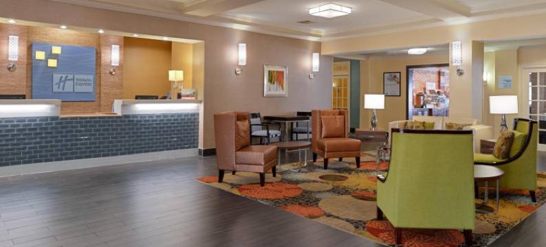 贝瑟默拉昆塔温德姆酒店及套房(La Quinta Inn & Suites by Wyndham Bessemer)图片