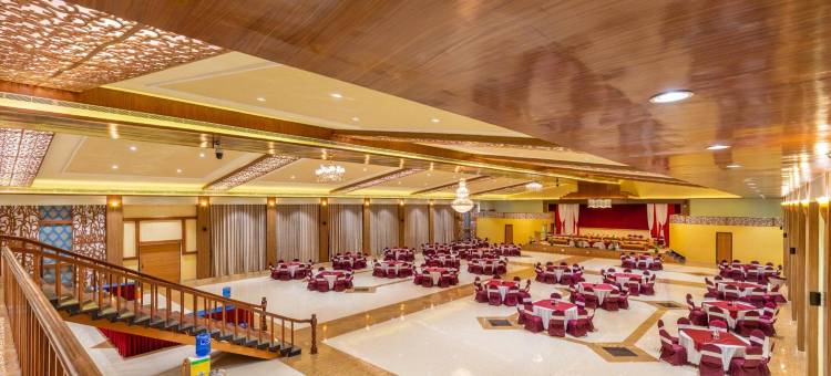 奇特旺市中心酒店(Chitwan Midtown Hotel)图片