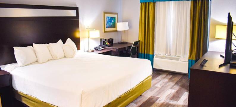 米德兰中心呗盟套房酒店(Baymont by Wyndham Midland Center)图片